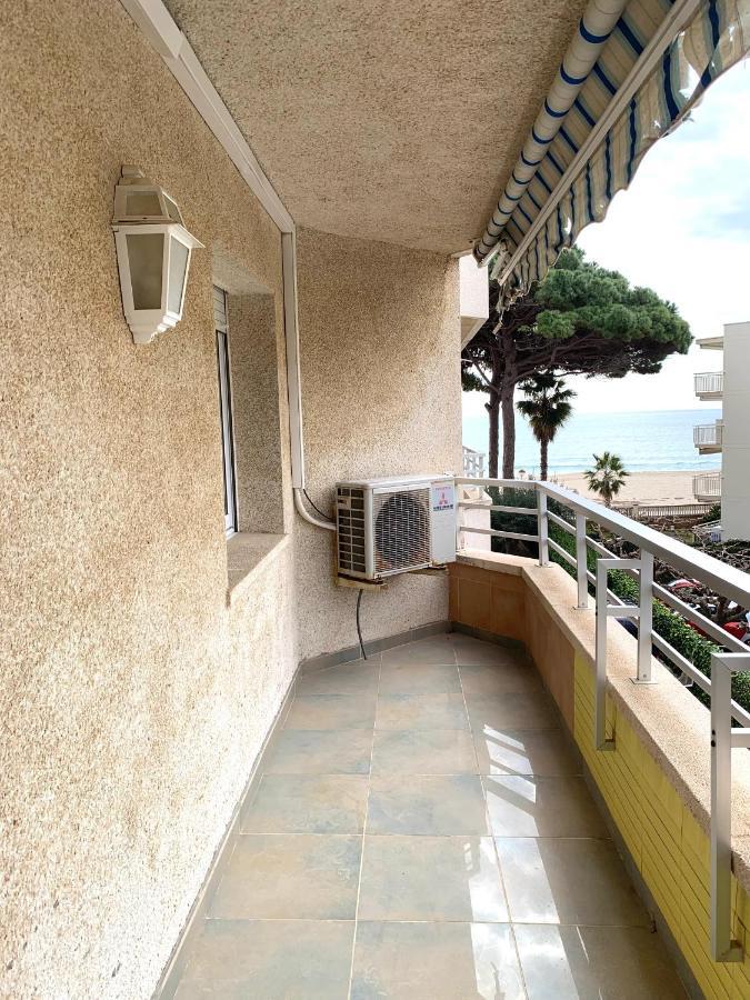 Apartamento Rivera カンブリルス エクステリア 写真
